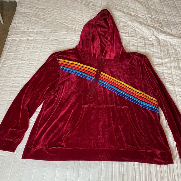 Velvet Sweatsuit Set - Picture 4 of 6